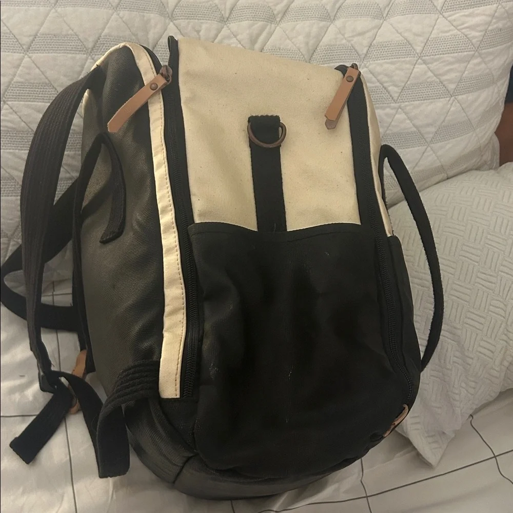 Petunia Pickle bottom diaper bag - Picture 4 of 7